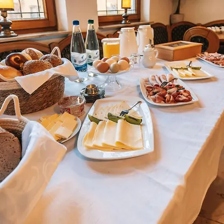 Krone Hotel *