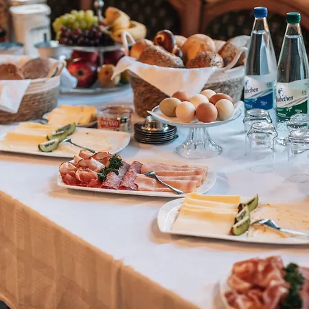 Szálloda Krone Tauberrettersheim